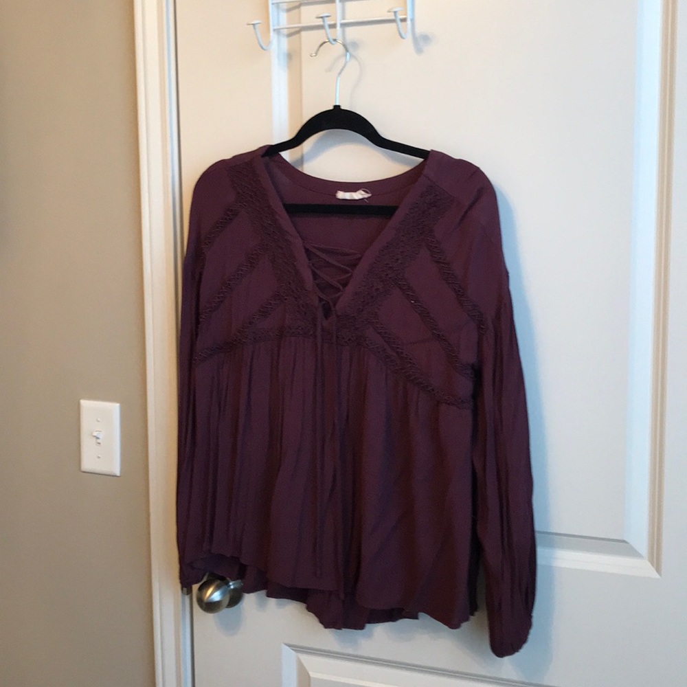 Altar’d State peasant type longs sleeve top